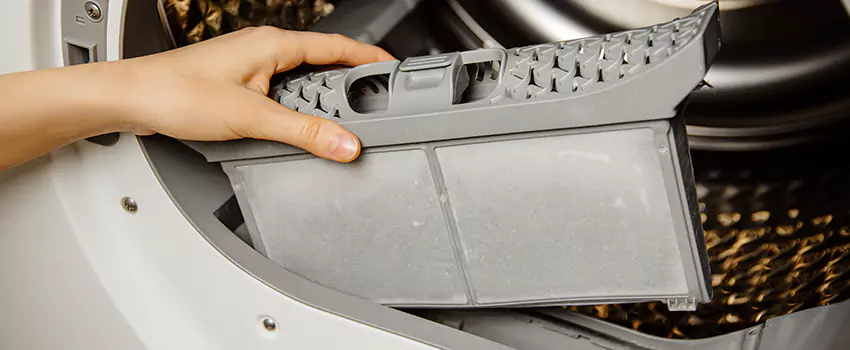 Signs Of A Clogged Dryer Lint Trap in Lakewood, New Jersey